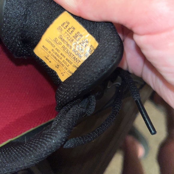 Gently used Skechers non slip work shoes - Picture 3 of 5
